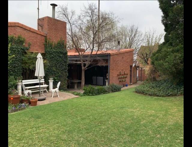 5 BEDROOM HOUSE FOR SALE IN VANDERBIJLPARK SE 3